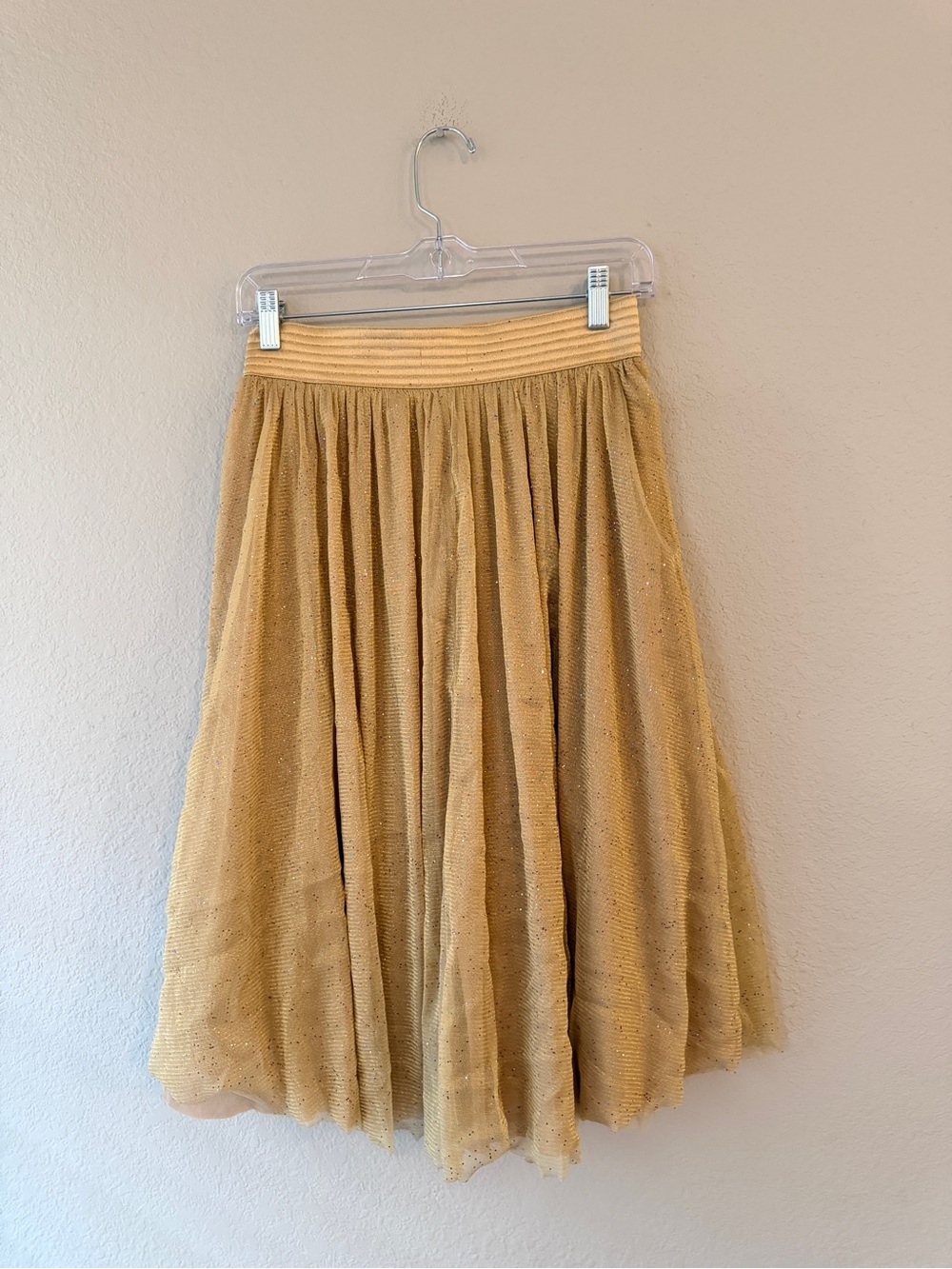 Draper James Pleated Midi Skirt in Gold Size Small